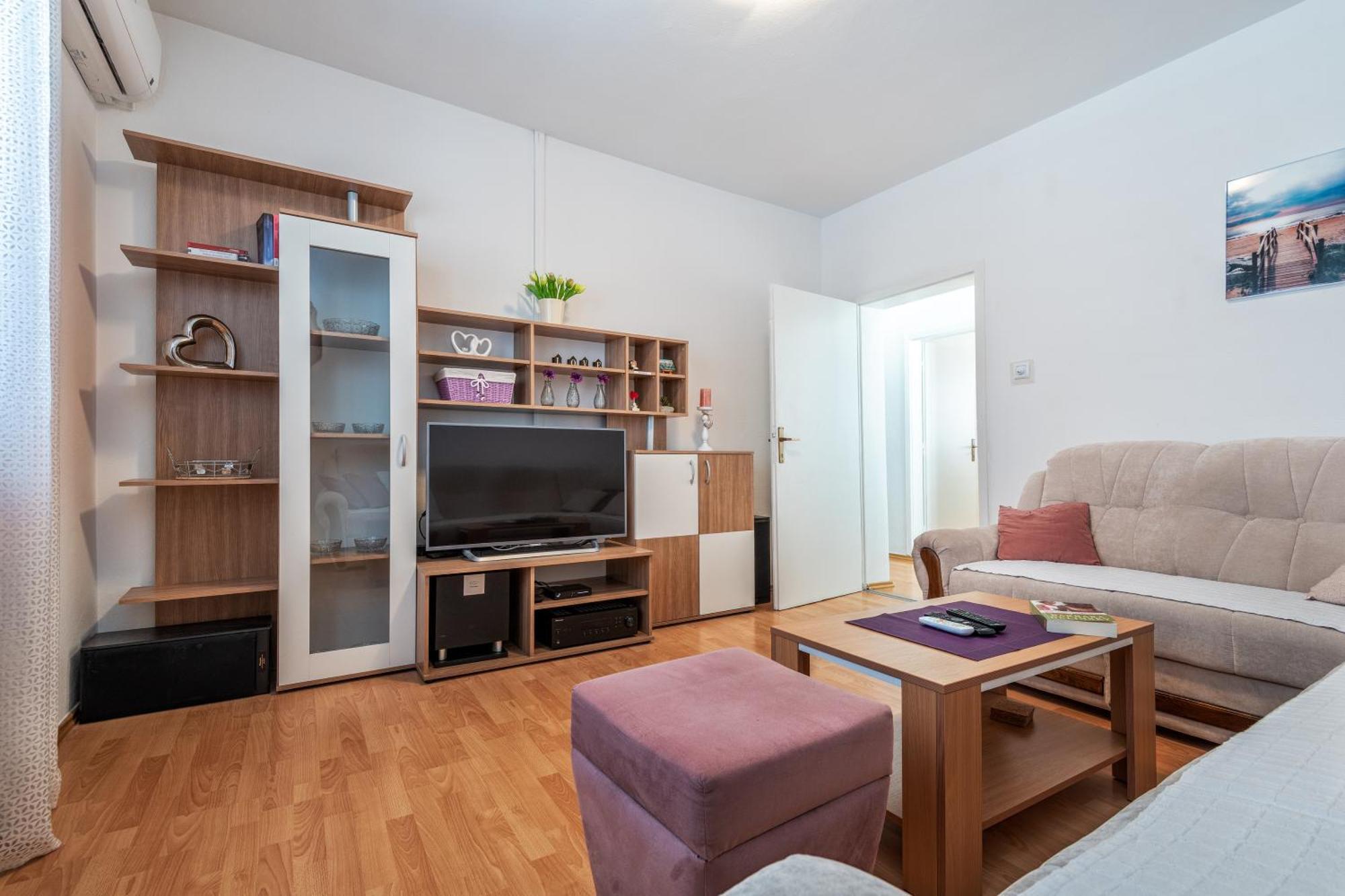 Apartment Mihaela Blace Bagian luar foto